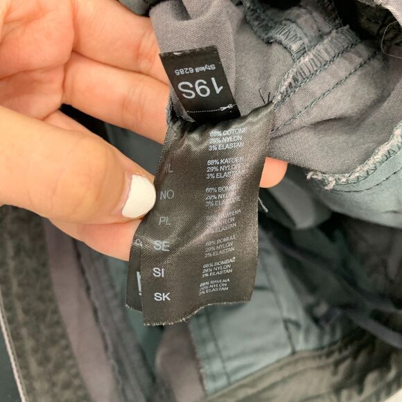 Kuhl Spire Short Women 2 Dark Gray Stretch Nylon Blend Performance Cargo Outdoor - Picture 7 of 9